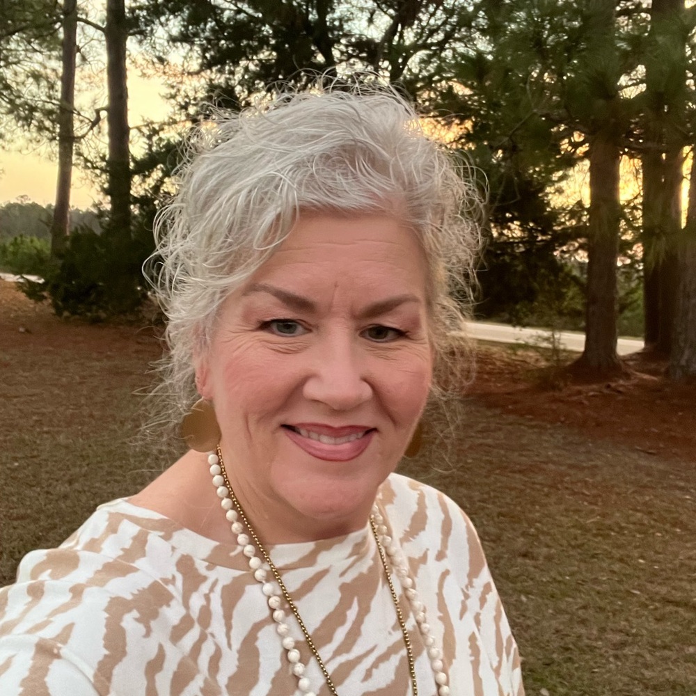 Meet your Posher, Gloria